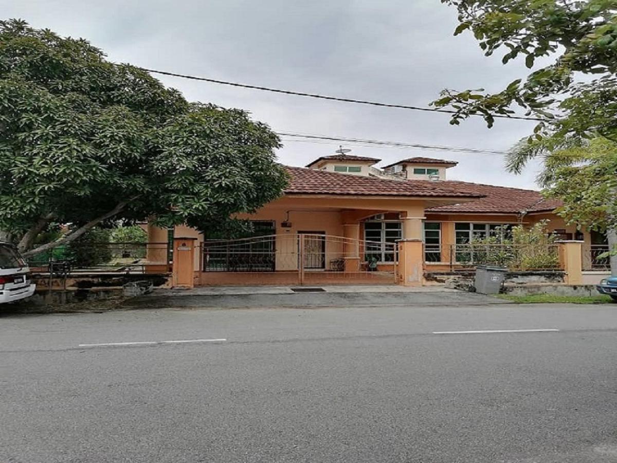 Bukit Baru Homestay Malacca Екстериор снимка